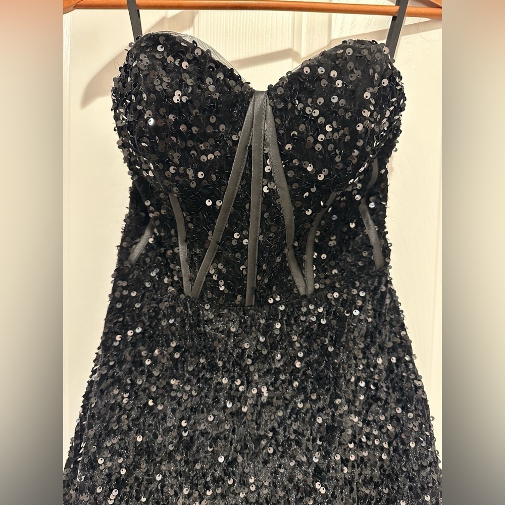 Witness of Love Black Sequin Strapless Dress Size 4 - Picture 9 of 10